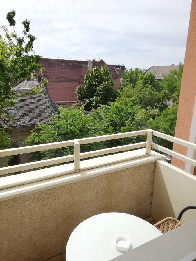 Smiley 2 - Subotica Centar Apartment Ngoại thất bức ảnh