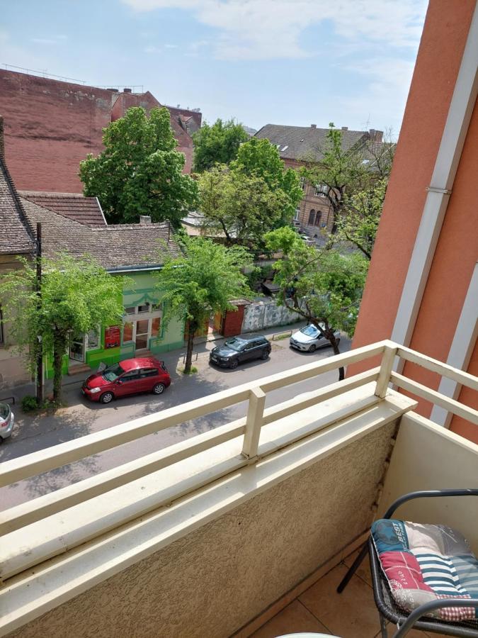 Smiley 2 - Subotica Centar Apartment Ngoại thất bức ảnh